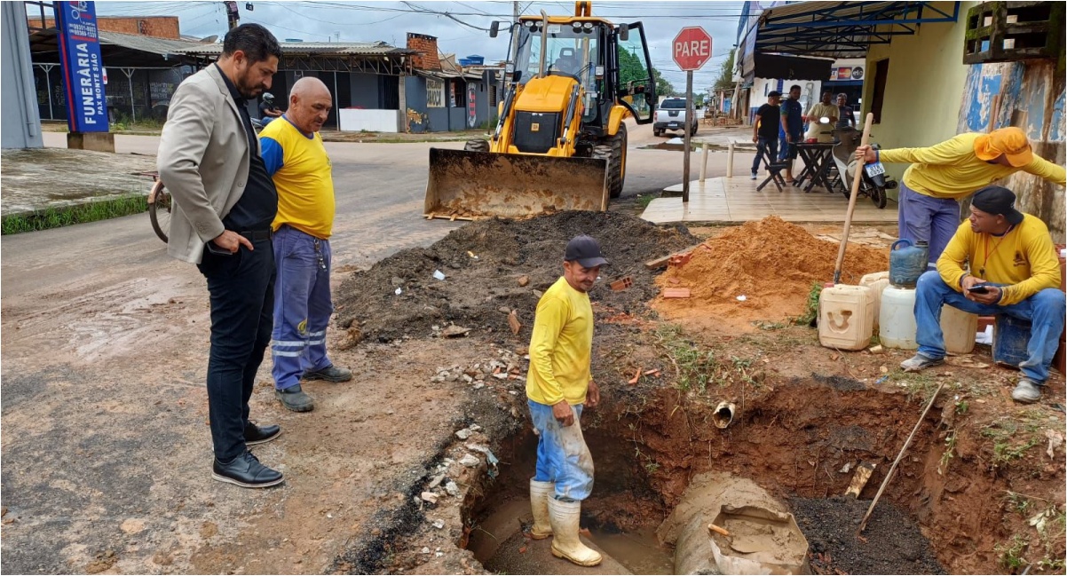 Marcio Pacele solicita manutenção de ruas na zona Leste para evitar alagamentos