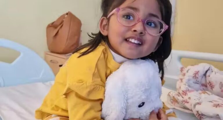 Nova técnica reverte a cegueira e menina de três anos volta a enxergar