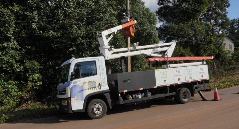 Fios da Estrada 13 de Setembro são furtados logo após revitalização da iluminação na via