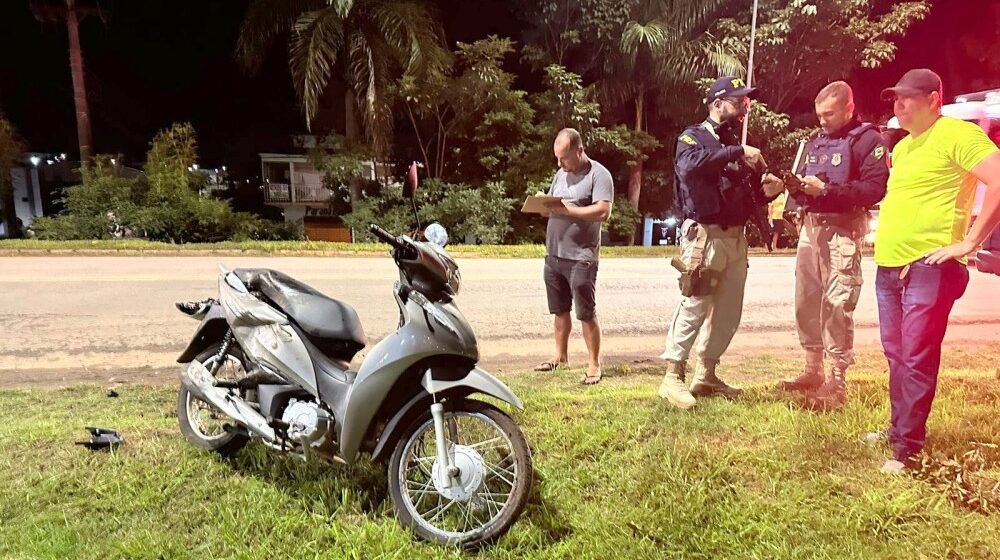 Motociclista escapa por pouco de ser esmagada por carreta na BR 364