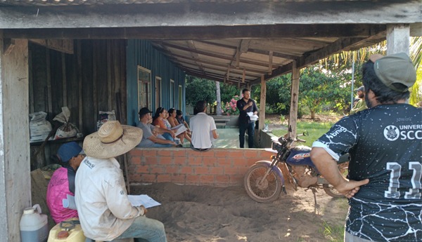 MPRO discute transporte escolar com moradores da Linha Estrada Velha do Calcário, em Pimenta Bueno