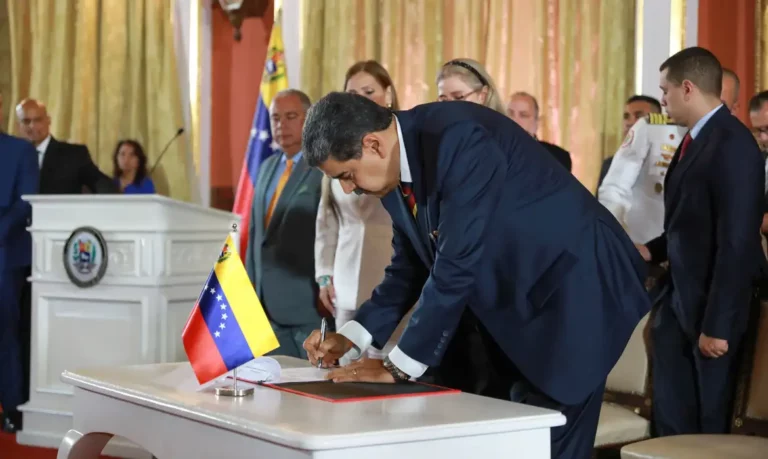 Maduro sanciona lei que prevê província de Essequiba na Venezuela