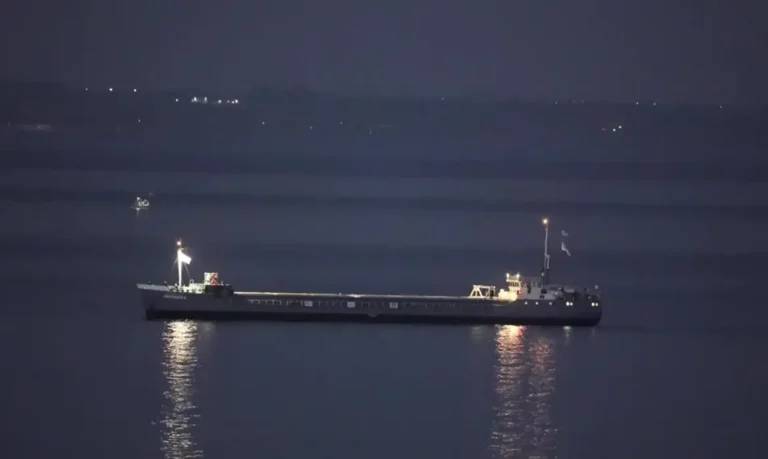 Auxílio não entregue a Gaza volta ao Chipre após morte de funcionários