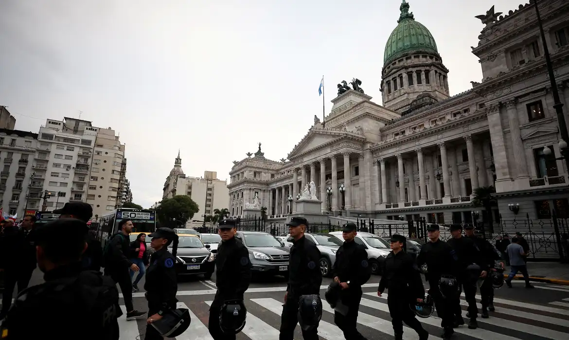 Câmara dos Deputados da Argentina aprova projeto de reforma econômica