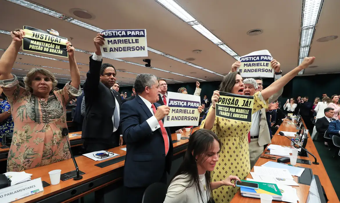 CCJ da Câmara aprova prisão de Chiquinho Brazão; plenário vai votar