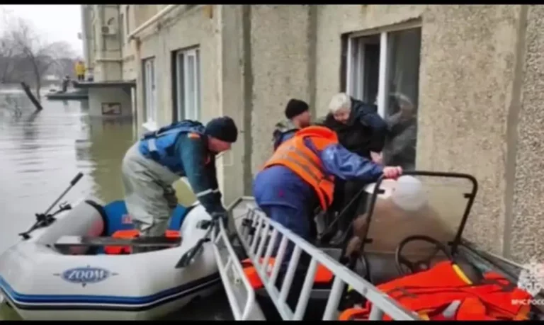 Inundações na Rússia afetam mais de 10 mil casas