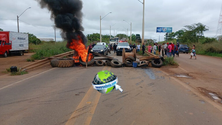 URGENTE: Manifestantes interditam ponte sobre o Rio Madeira em Porto Velho - News Rondônia