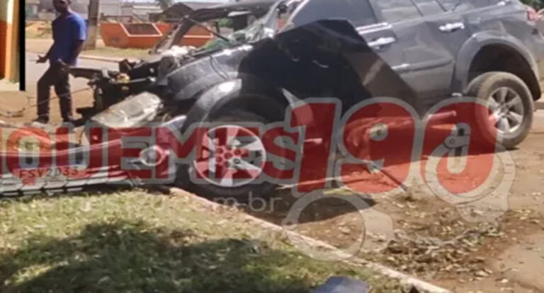 Motorista desvia de motocicleta e morre após bater em árvore