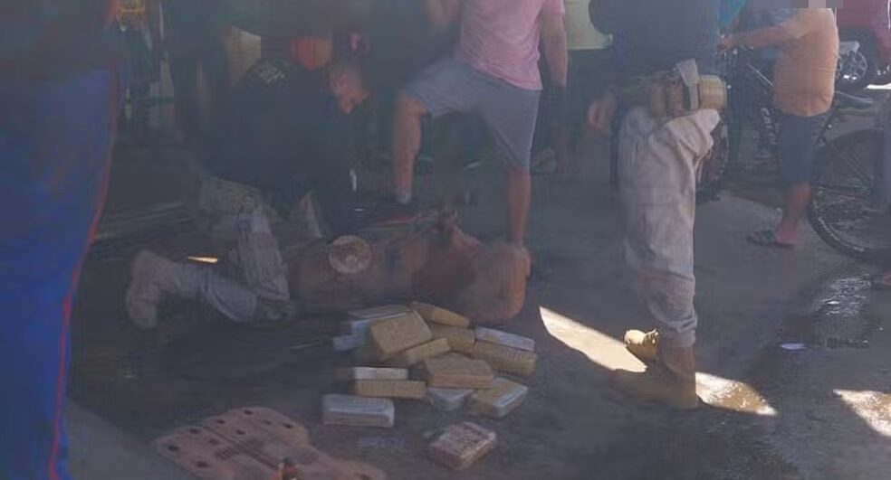 Homem é preso carregando pasta base de cocaína em tanque de caminhonete no PI