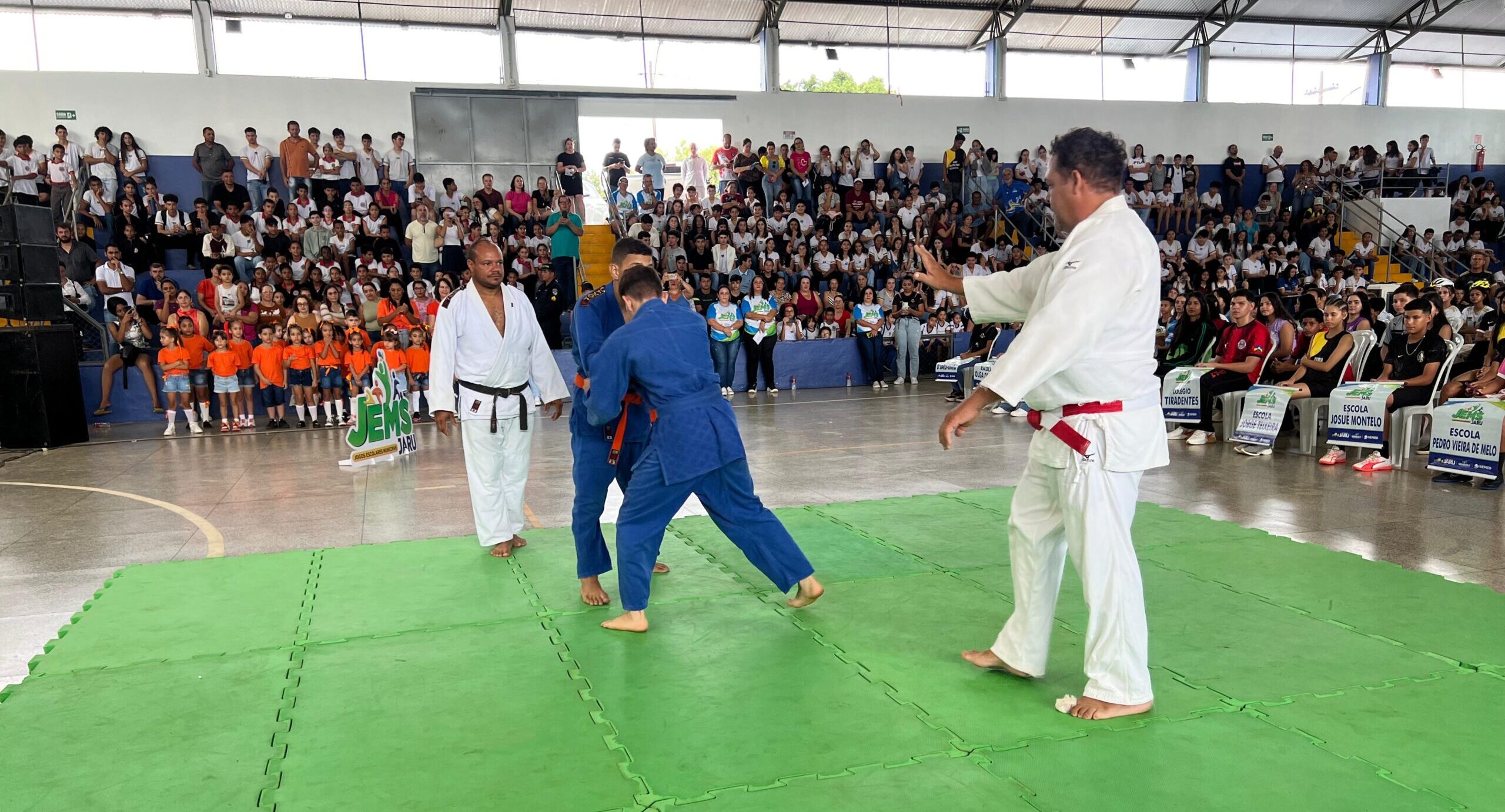 Cerimônia marca início dos Jogos Escolares Municipais em Jaru