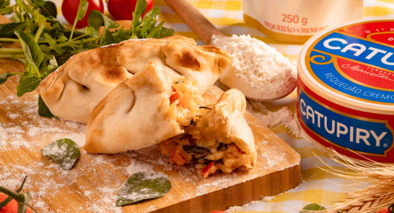 Com o legítimo sabor italiano, Mais1.Café lança Empanada Caprese em parceria com a Catupiry