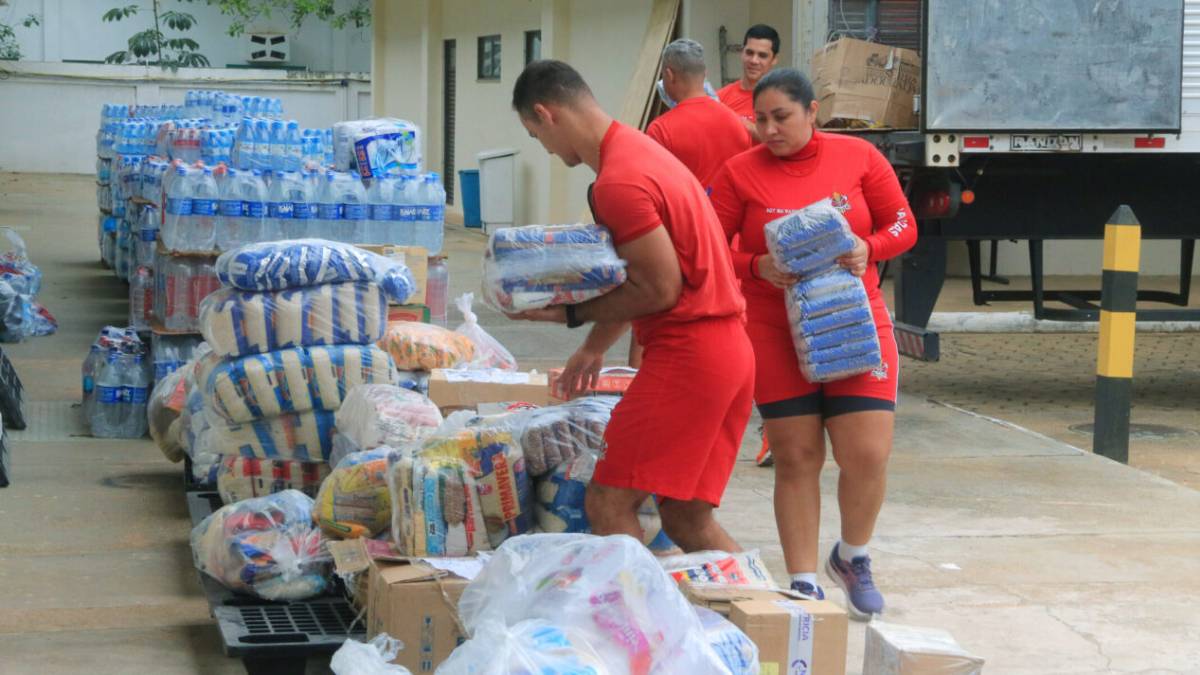 Governo de RO envia alimentos, água potável e cobertores na segunda remessa para vítimas das enchentes no RS