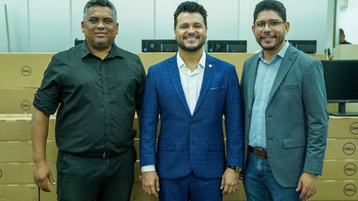 Deputado Marcelo Cruz valoriza retomada do curso de Informática na Escola do Legislativo