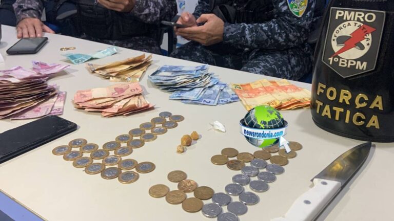 Jovem é preso vendendo drogas próximo a bar na Duque de Caxias