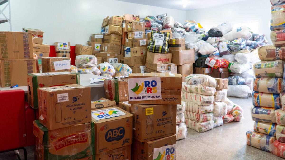 Produtos arrecadados para ajuda humanitária do Governo de RO seguem para o Rio Grande do Sul