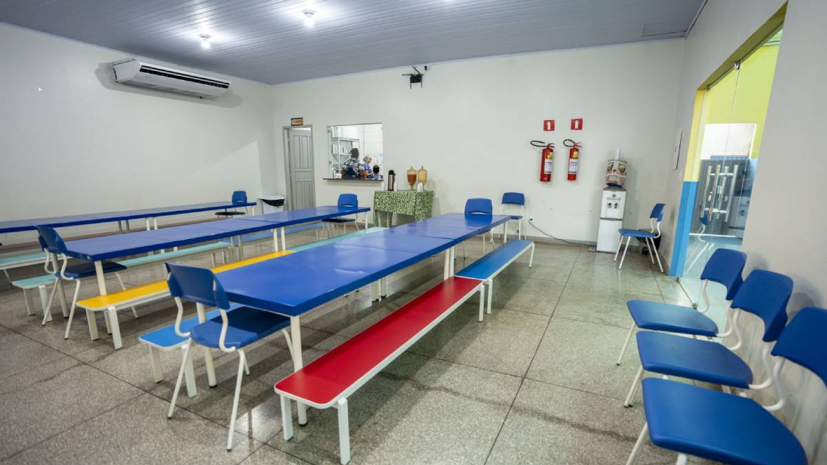 Prefeitura reforma, moderniza e entrega escola na zona Sul de Porto Velho

