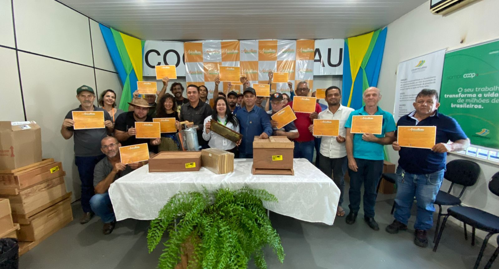Jirau Energia atua há mais de dois anos na formação e apoio de apicultores