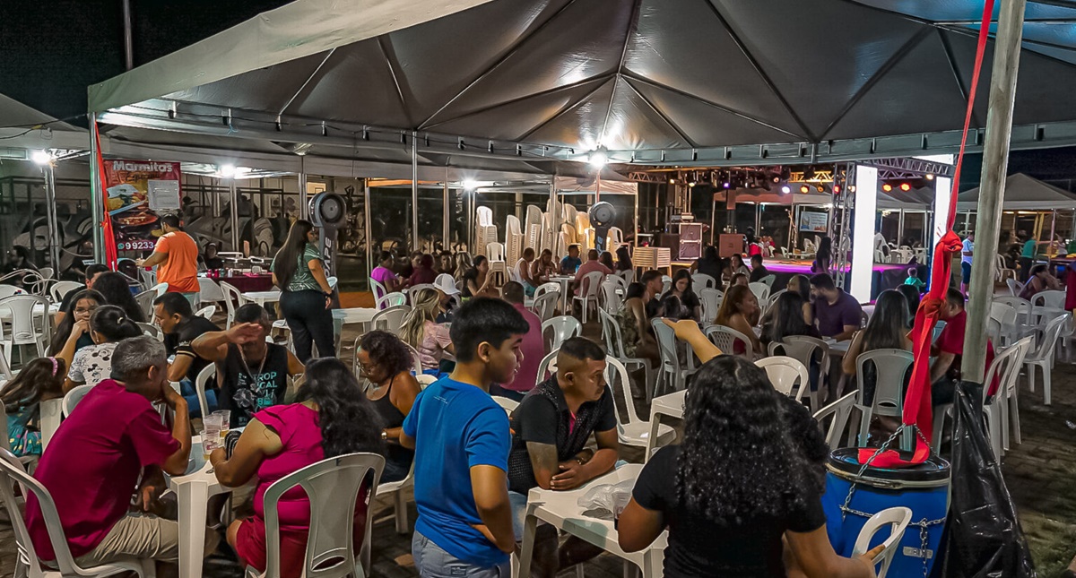Ji-Paraná sedia Feira de Empreendedores “Sabores da Praça” com gastronomia e artesanato