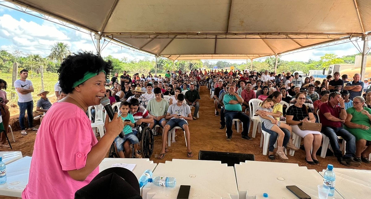 Deputada Sílvia Cristina participa de entrega da ponte sobre o rio Piau, em Theobroma