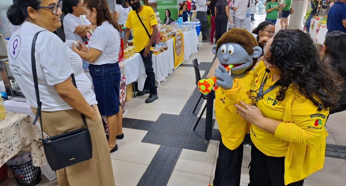 Ações educativas promovem conscientização no trânsito durante Feira da Mulher Empreendedora, em Porto Velho