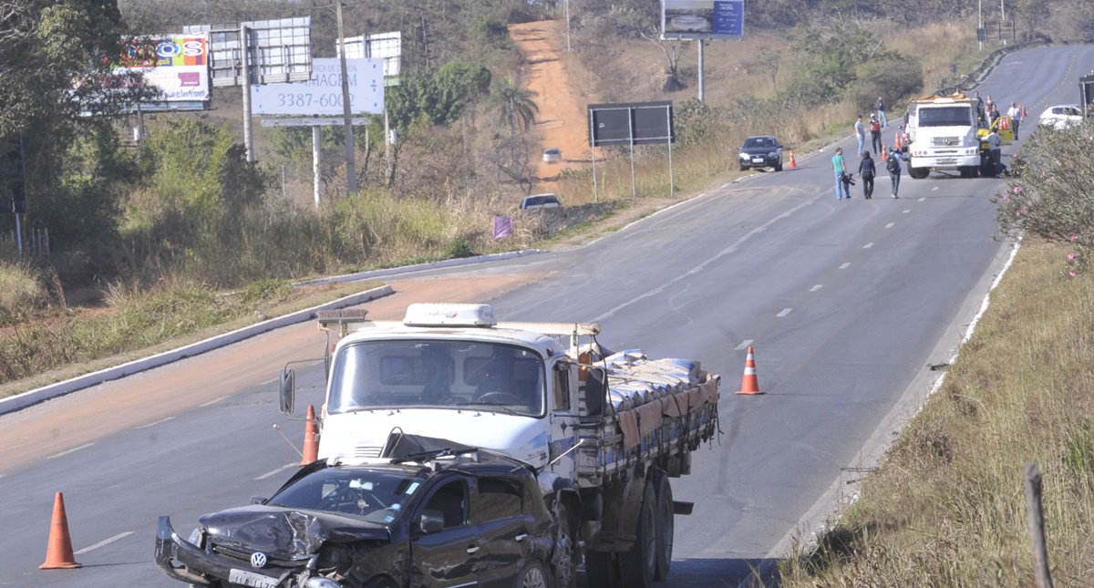 Mortos no trânsito ou nas enchentes são vítimas da falta de políticas públicas no Brasil
