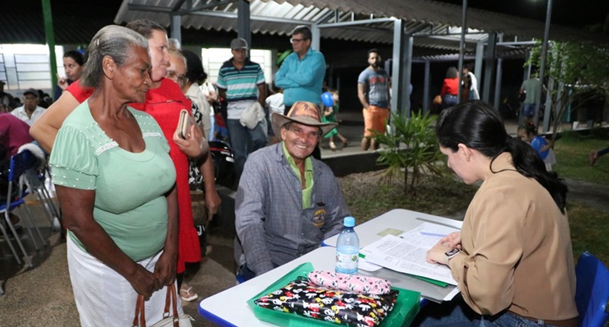 TJRO participa da entrega de mais de 250 títulos de regularização fundiária em Rolim de Moura 
