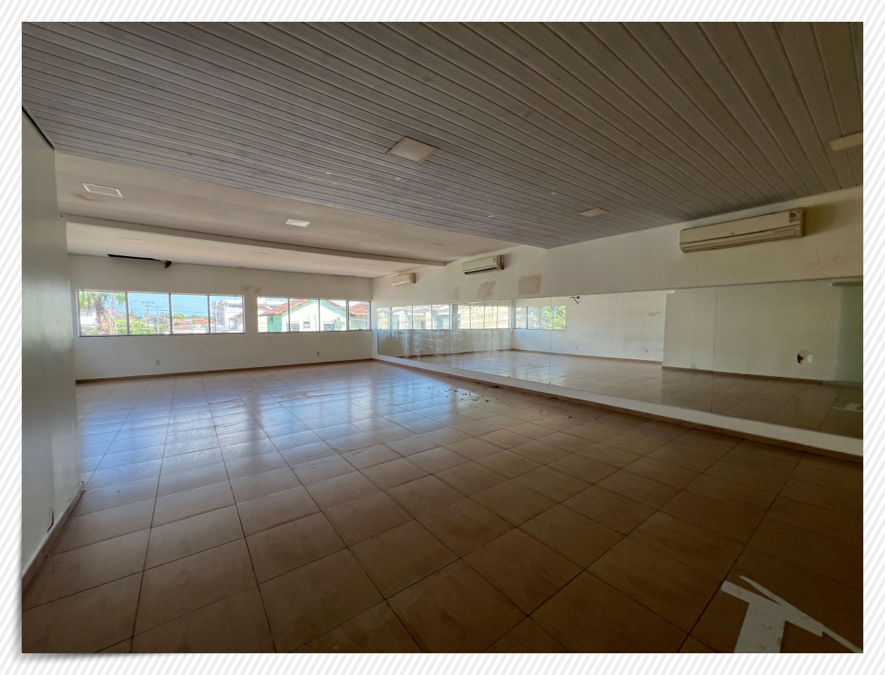 Oportunidade Única: Vende-se imóvel comercial e residencial de alto padrão - News Rondônia