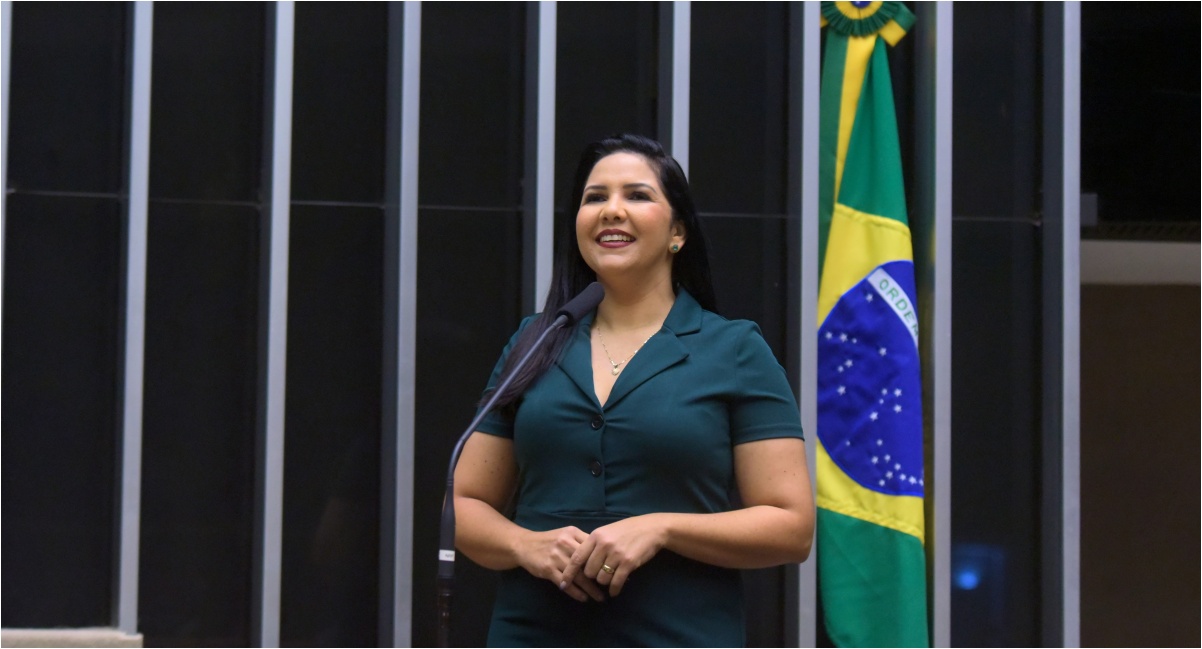 Cristiane Lopes Indica ao Governo Revitalização do Campo do Abobrão na Zona Sul de Porto Velho