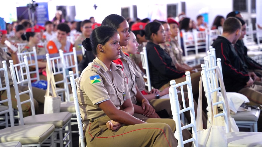 Mesa Redonda de segurança pública sobre Bullying e Cyberbullying no ambiente escolar é realizada pela Alero durante 11ª RRSI - News Rondônia