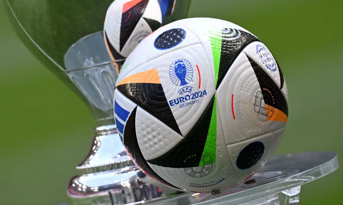 Eurocopa 2024: somente capitães dos times poderão falar com árbitros