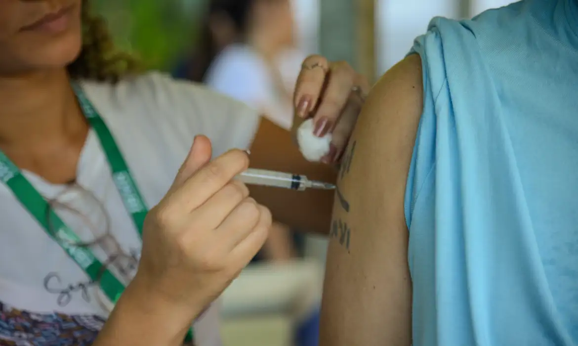 Fiocruz alerta para importância da vacina da gripe para os gaúchos