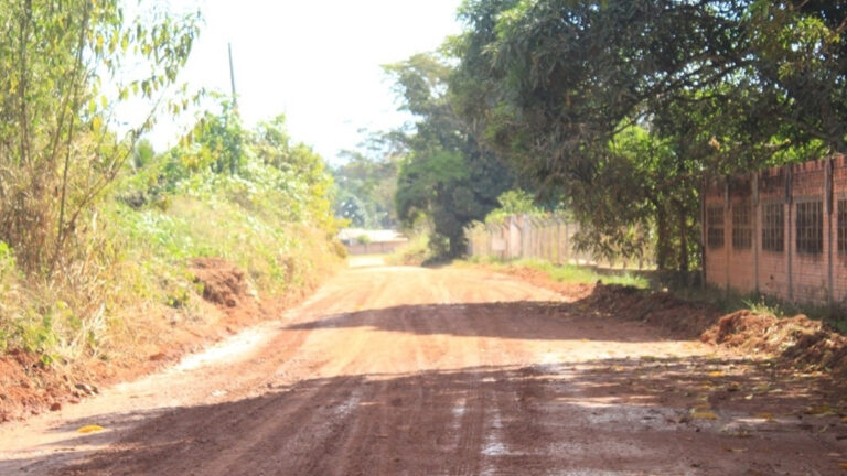 Prefeitura recupera vicinais na comunidade da vila Codaron, no km 13 em Porto Velho - News Rondônia