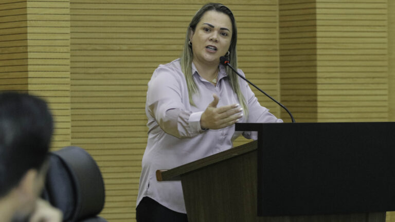 Cláudia de Jesus destaca agricultura familiar e Sessão Itinerante na Fepaf em Ji-Paraná - News Rondônia