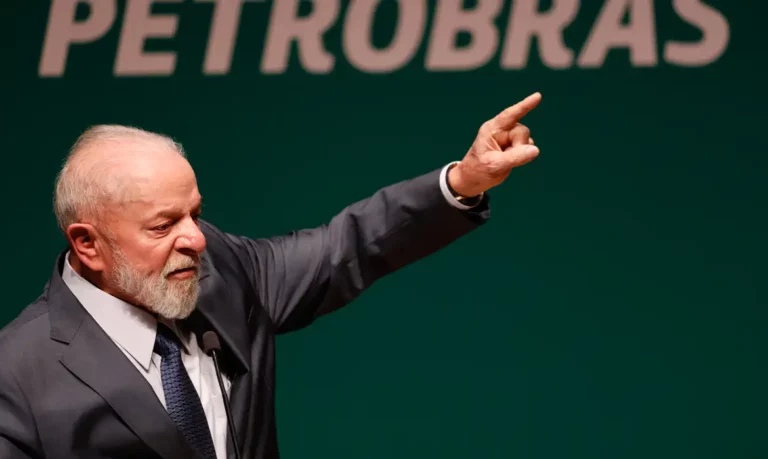 Lula lamenta Eletrobras privada e cobra Vale para reparar tragédias