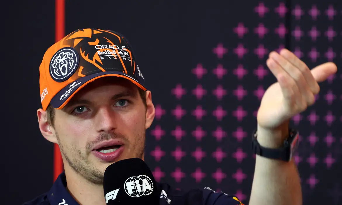 Verstappen confirma que pilotará pela Red Bull no próximo ano na F1
