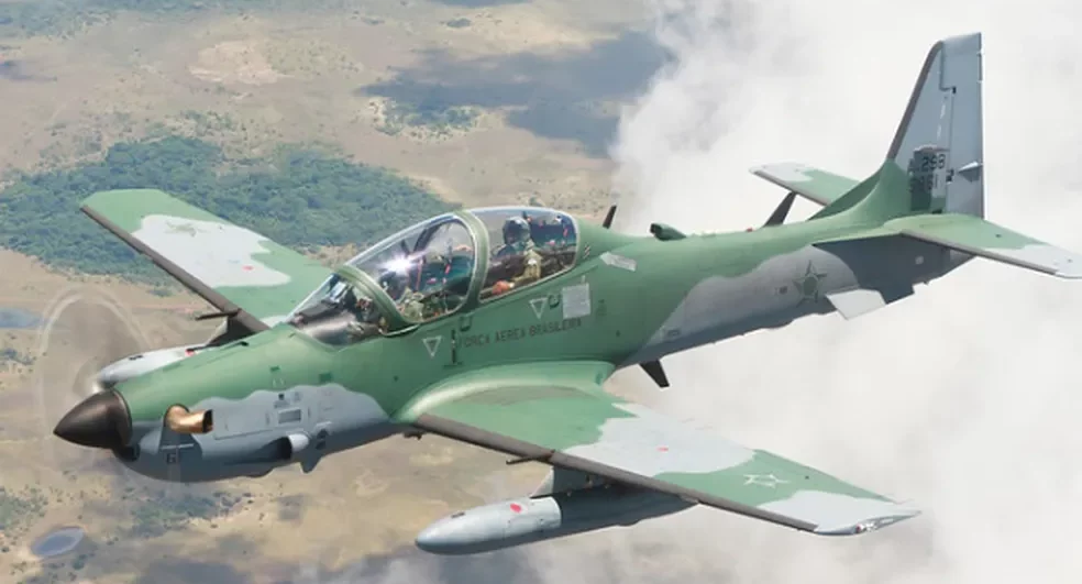 Operação conjunta da FAB e PF intercepta aeronave boliviana