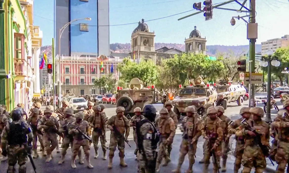 EUA usam 2º escalão para condenar tentativa de golpe na Bolívia