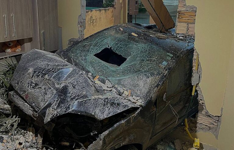 Homem derruba residência para matar ex-mulher e namorado - News Rondônia