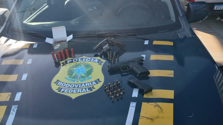 PRF apreende duas armas de fogo e munições em Vilhena