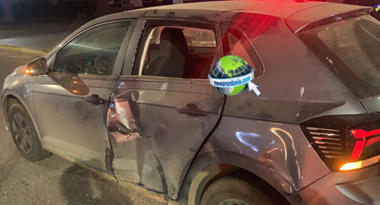 URGENTE: Carro avança cruzamento e causa grave acidente com motoboy no centro - News Rondônia