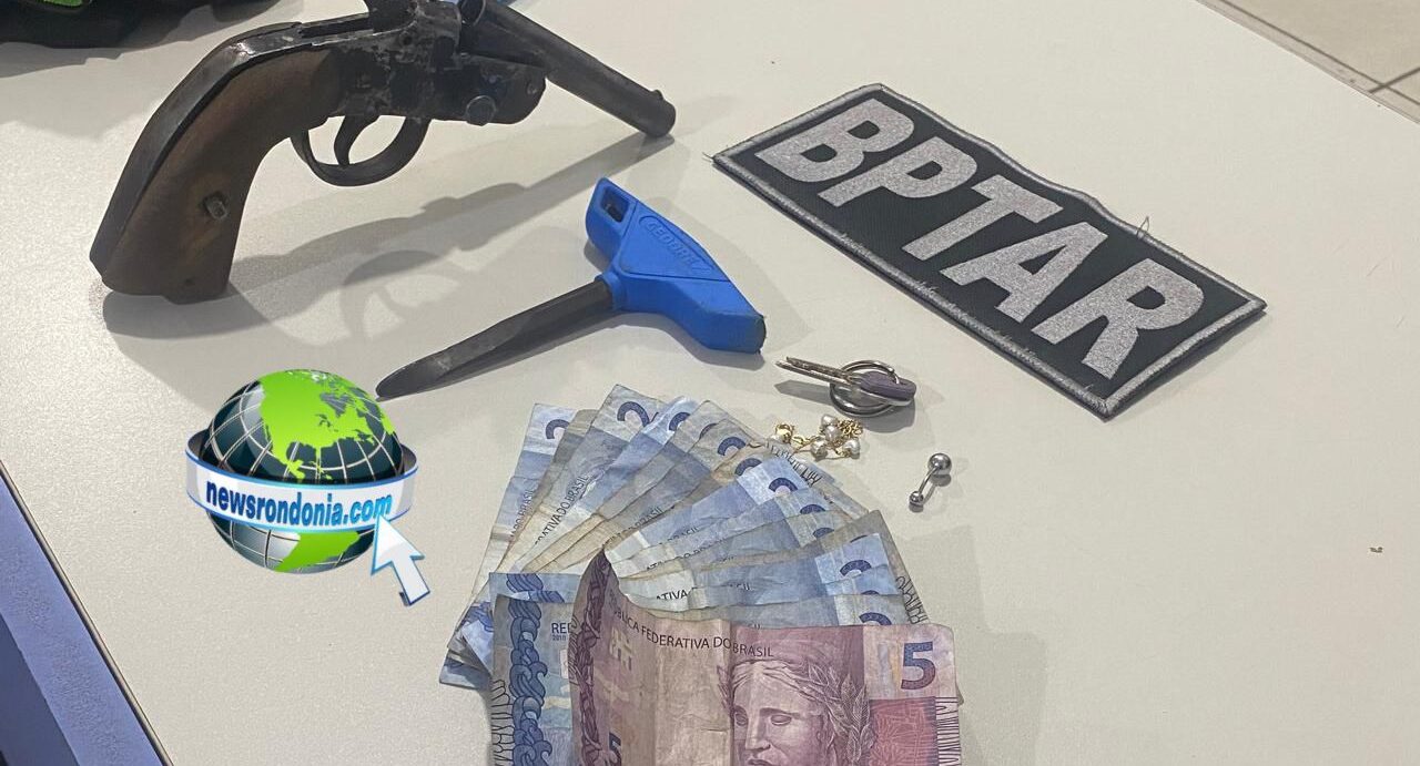 Casal é preso com arma e moto furtada na zona leste