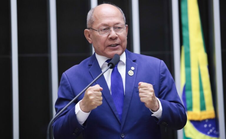 CORONEL CHRISÓSTOMO: Bancada faz pressão na Câmara e exército recua sobre Portaria de Armas para inativos das Forças de Segurança