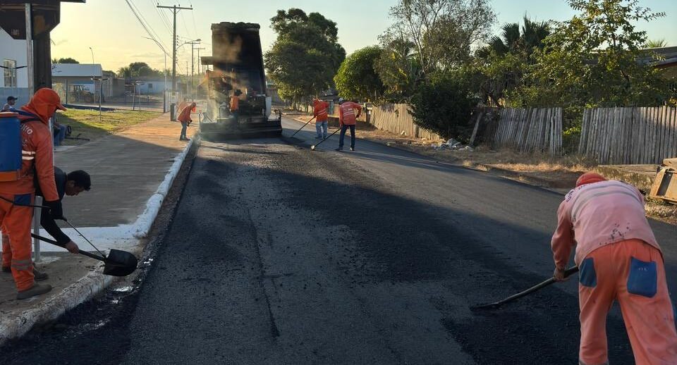 Governo de RO revitaliza ruas e avenidas de Monte Negro com recapeamento asfáltico