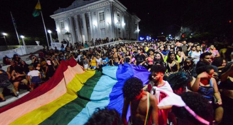 No Acre, Ministério Público recomenda veto a PL que proíbe menores na parada LGBTQIA+ - News Rondônia