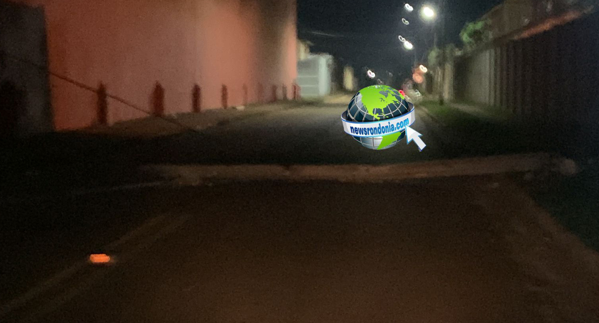 Camaro desgovernado bate e derruba poste no Lagoa em Porto Velho - News Rondônia