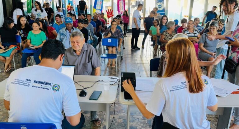 Moradores de Pimenteiras do Oeste recebem serviços do Rondônia Cidadã neste fim de semana 