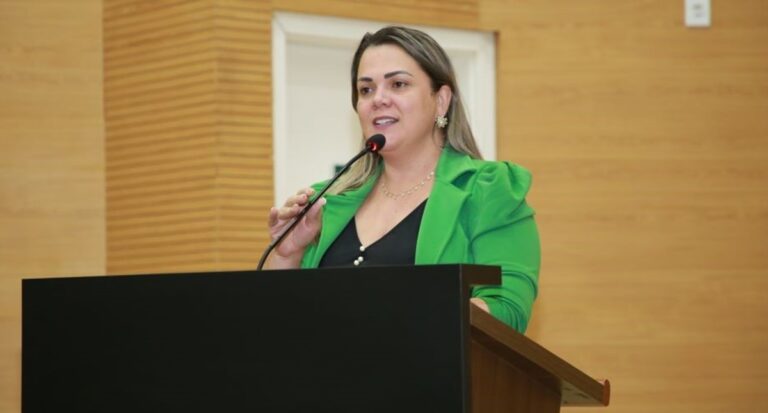 Cláudia de Jesus apresenta projeto de lei para combater assédio nas escolas de Rondônia