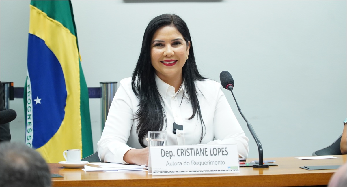 Cristiane Lopes Promove Audiência Pública para Debater Problemas do Transporte Aéreo na Região Norte