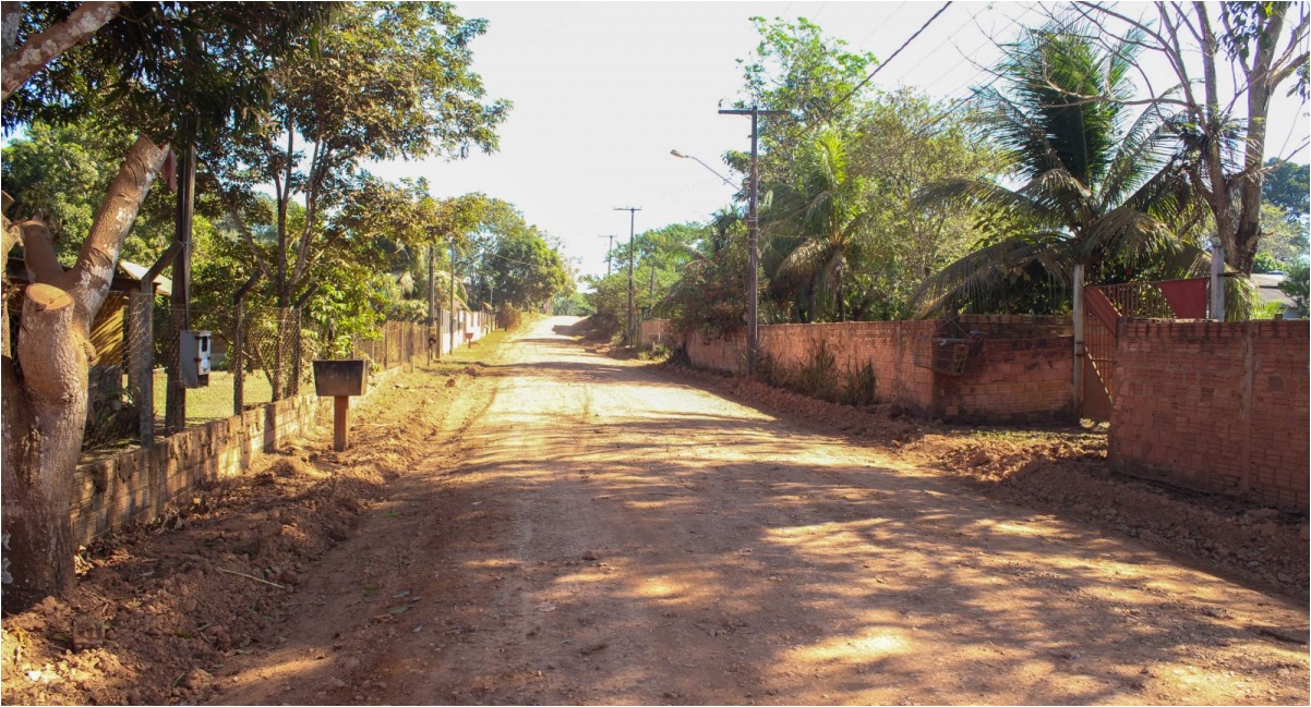 Prefeitura realiza manutenção na estrada 28 de Novembro em Porto Velho