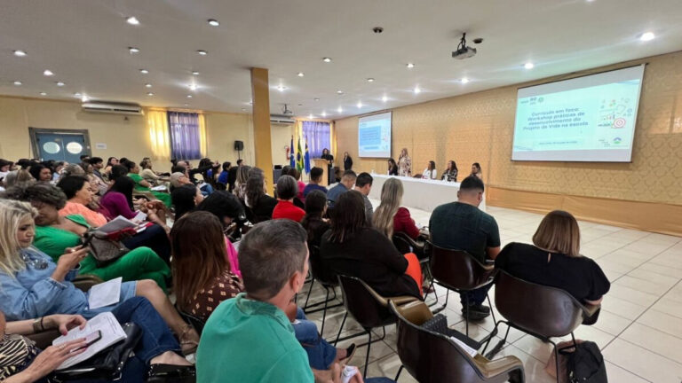 Workshop capacita professores sobre o componente “Projeto de Vida” no Ensino Médio - News Rondônia
